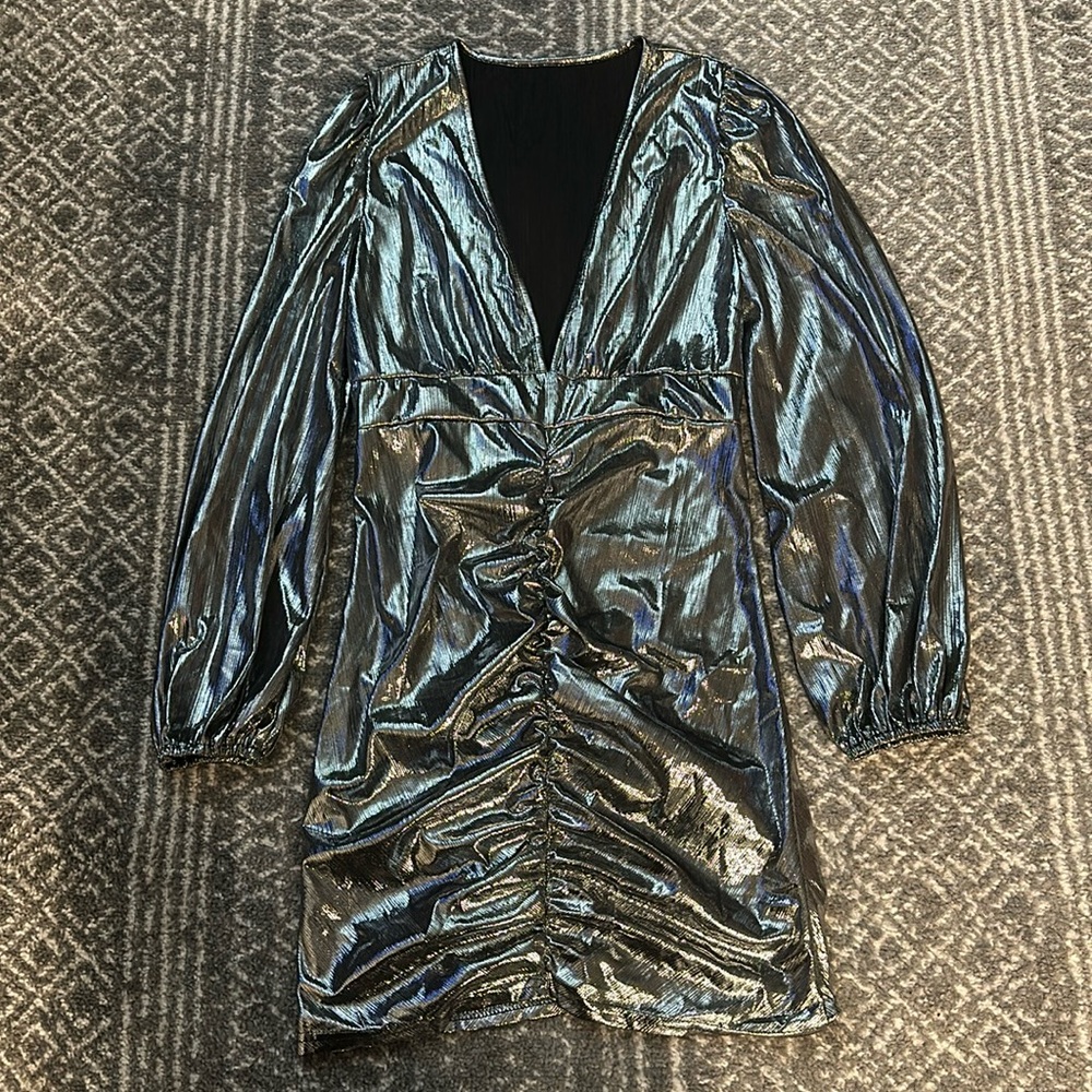 Plunging Neck Lantern Sleeve Ruched Metallic Bodycon Dress